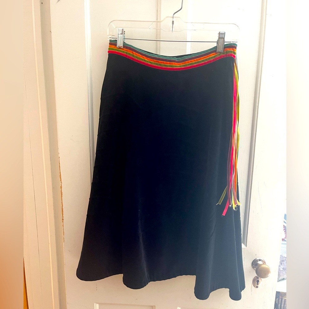 IPSA black velvet midi skirt with colored ribbon waist - size 0
